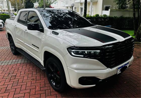 RAM RAMPAGE 2.0 HURRICANE 4 TURBO GASOLINA R/T 4X4 AUTOMÁTICO